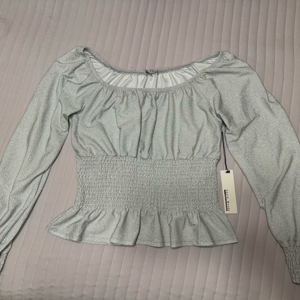 Off the shoulders peplum top